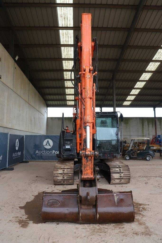 Kettenbagger du type Hitachi ZX135US-5B, Gebrauchtmaschine en Antwerpen (Photo 9)