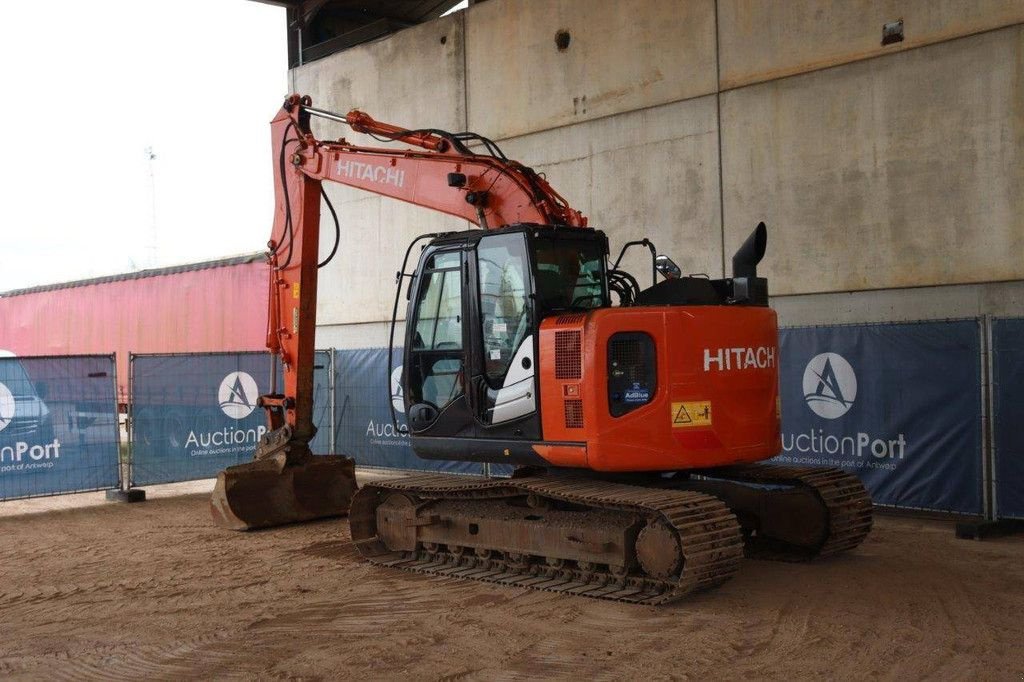 Kettenbagger tip Hitachi ZX135US-6, Gebrauchtmaschine in Antwerpen (Poză 3)