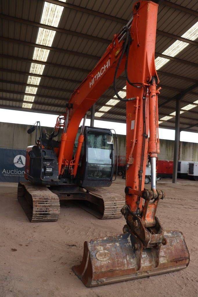 Kettenbagger typu Hitachi ZX135US-6, Gebrauchtmaschine w Antwerpen (Zdjęcie 7)