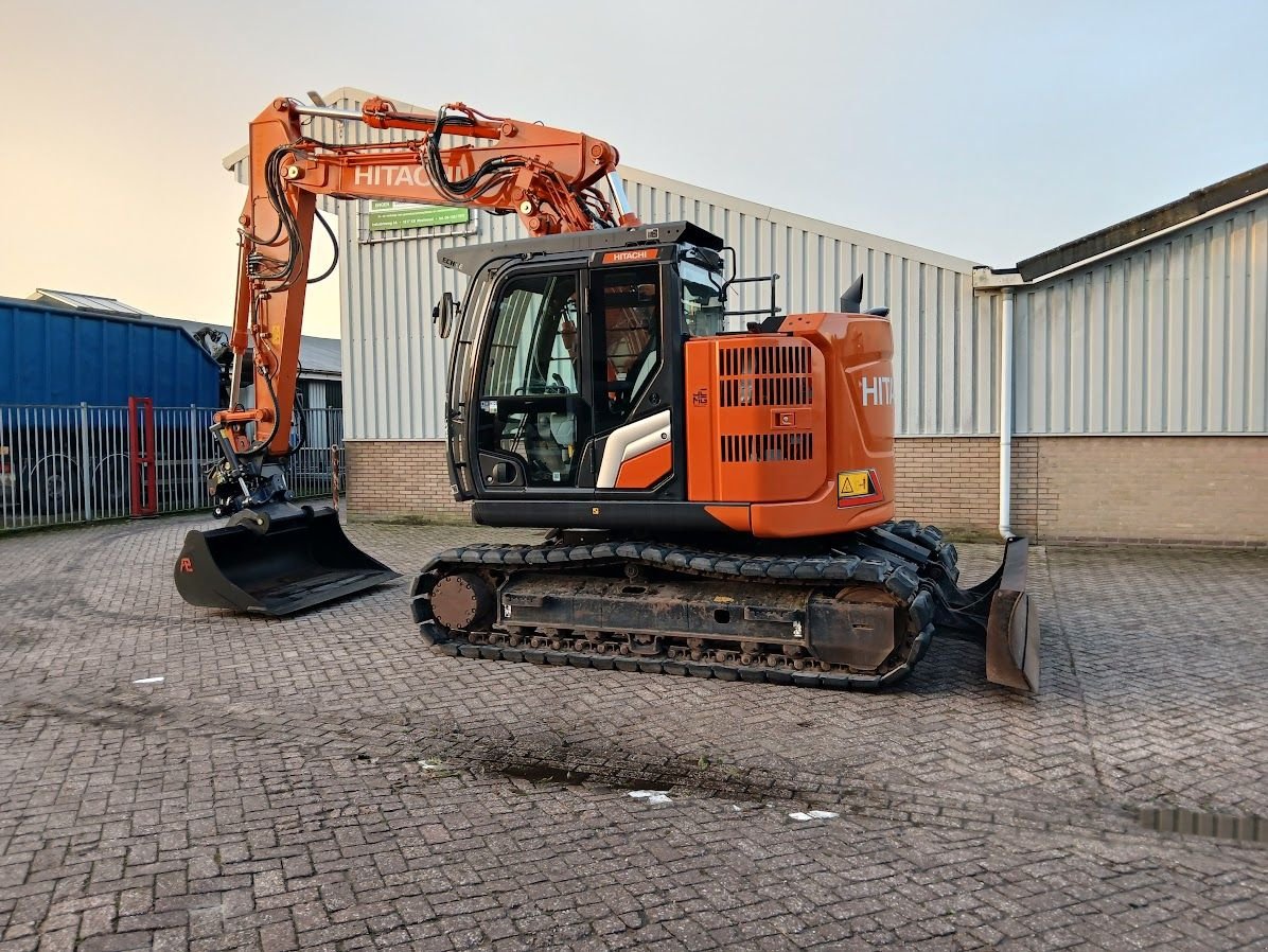 Kettenbagger typu Hitachi ZX135US-7, Gebrauchtmaschine w Westwoud (Zdjęcie 2)