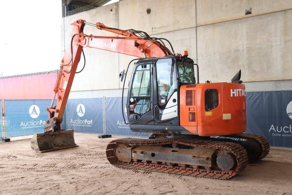 Kettenbagger typu Hitachi ZX135US, Gebrauchtmaschine v Antwerpen (Obrázek 4)