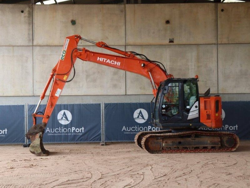 Kettenbagger typu Hitachi ZX135US, Gebrauchtmaschine v Antwerpen (Obrázok 1)