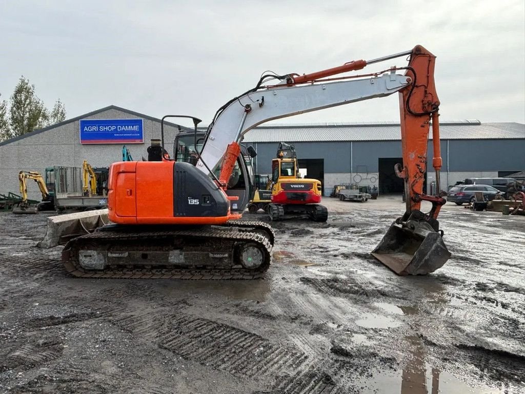 Kettenbagger of the type Hitachi ZX135US, Gebrauchtmaschine in Wevelgem (Picture 5)