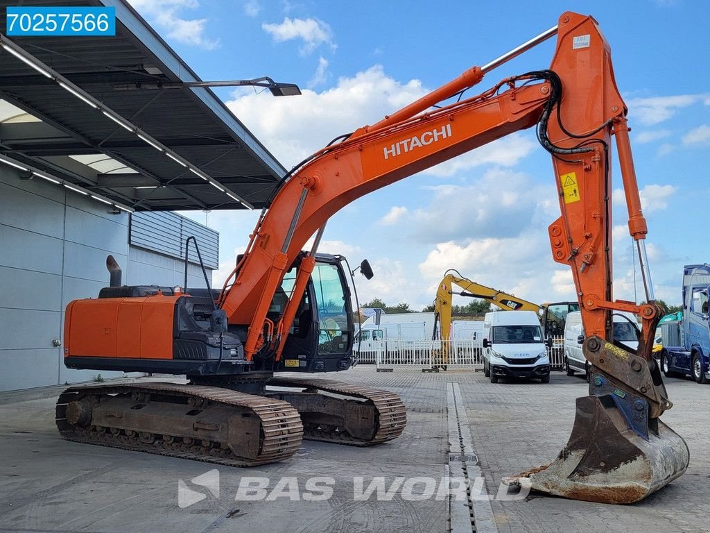 Kettenbagger a típus Hitachi ZX210 LC -5B, Gebrauchtmaschine ekkor: Veghel (Kép 3)