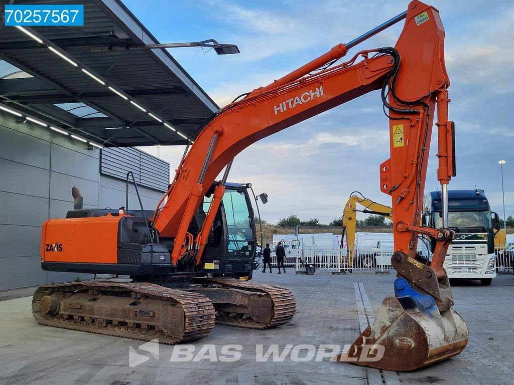 Kettenbagger typu Hitachi ZX210 LC-5B, Gebrauchtmaschine w Veghel (Zdjęcie 3)