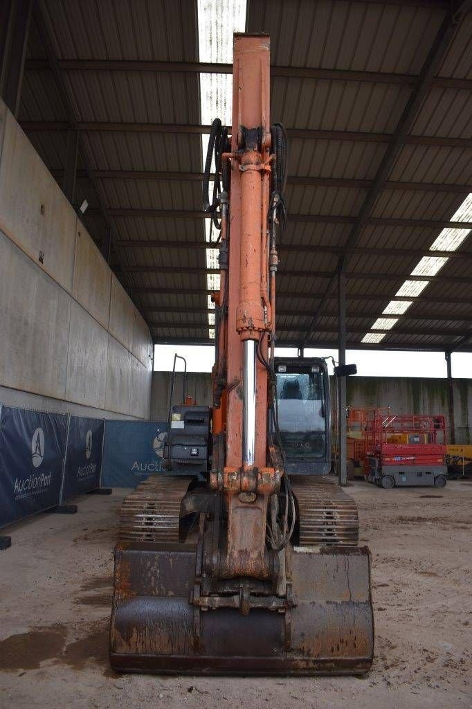 Kettenbagger typu Hitachi ZX210LC-3, Gebrauchtmaschine w Antwerpen (Zdjęcie 9)