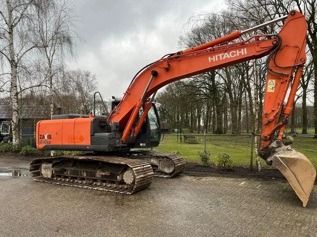 Kettenbagger van het type Hitachi ZX210LC Rupskraan CW, Gebrauchtmaschine in Harskamp (Foto 3)