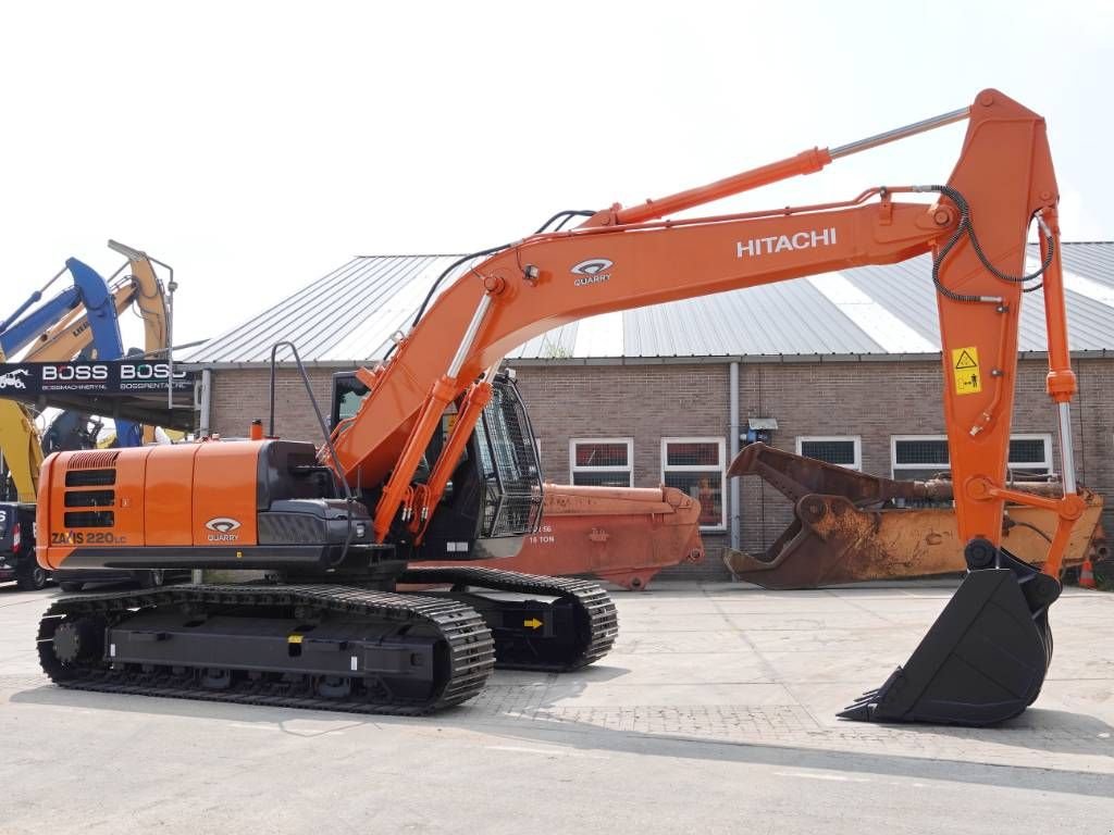 Kettenbagger van het type Hitachi ZX220LC - New / Unused / ISUZU Engine, Neumaschine in Veldhoven (Foto 7)