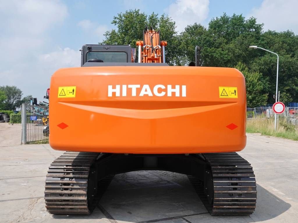 Kettenbagger typu Hitachi ZX220LC - New / Unused / ISUZU Engine, Neumaschine w Veldhoven (Zdjęcie 4)