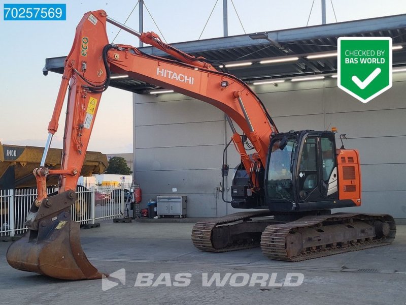 Kettenbagger typu Hitachi ZX225 USLC -5, Gebrauchtmaschine v Veghel (Obrázok 1)