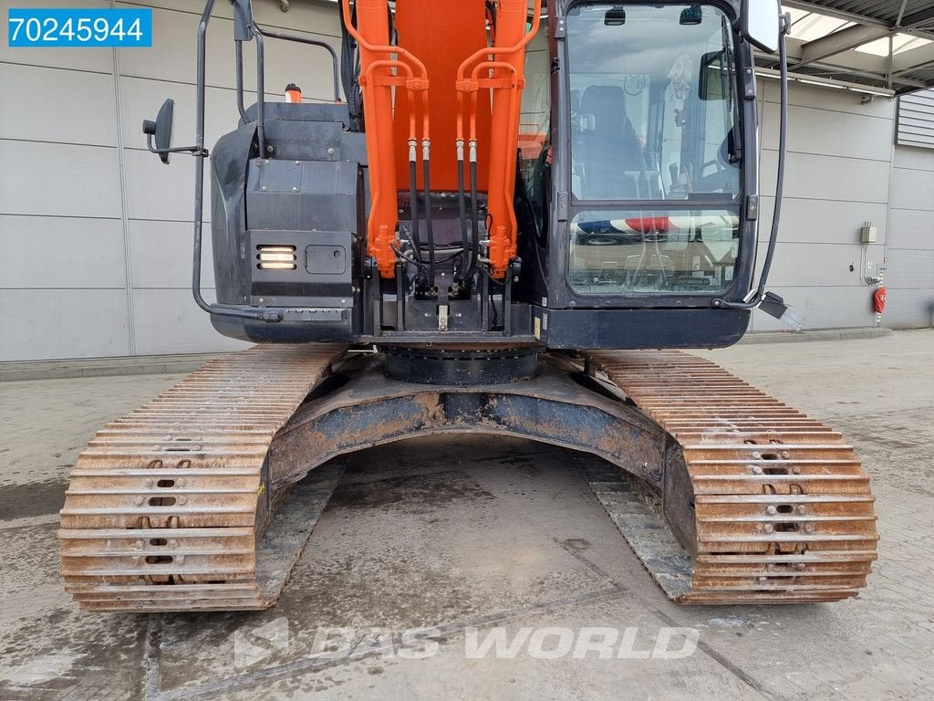 Kettenbagger του τύπου Hitachi ZX225 USLC-5B, Gebrauchtmaschine σε Veghel (Φωτογραφία 8)