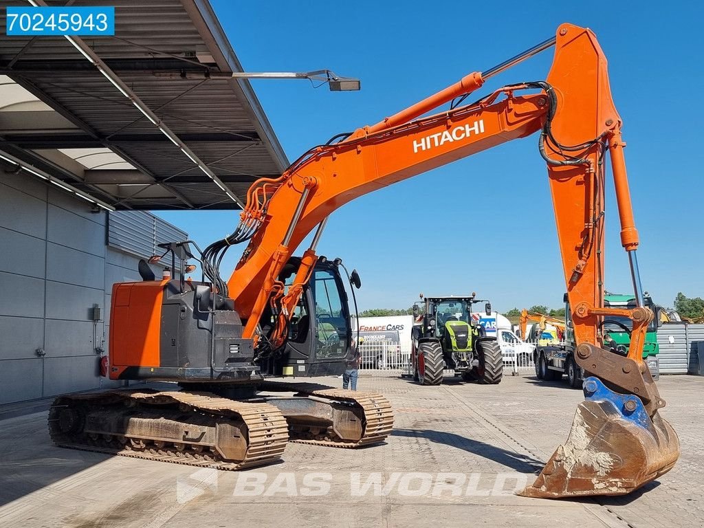 Kettenbagger of the type Hitachi ZX225 USLC-5B, Gebrauchtmaschine in Veghel (Picture 3)