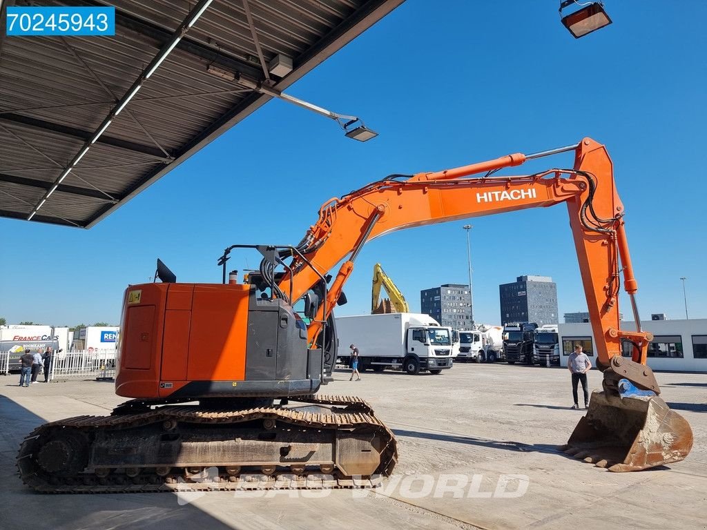 Kettenbagger of the type Hitachi ZX225 USLC-5B, Gebrauchtmaschine in Veghel (Picture 7)