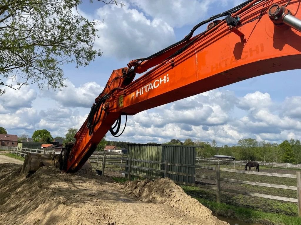 Kettenbagger типа Hitachi ZX225USLC-3, Gebrauchtmaschine в Wevelgem (Фотография 4)