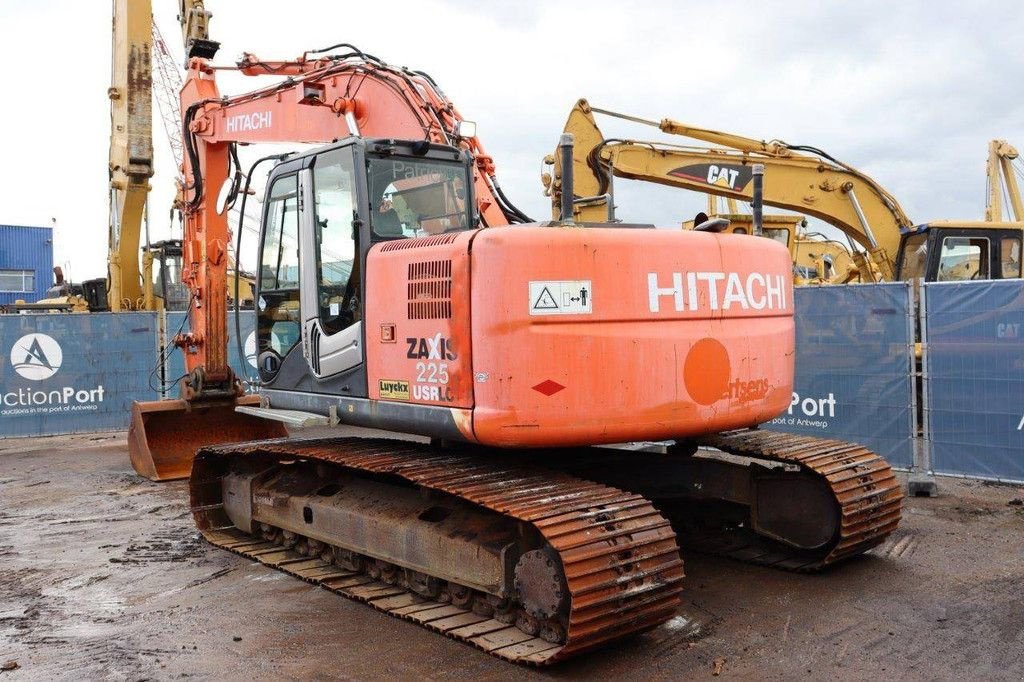 Kettenbagger a típus Hitachi ZX225USRLC-3, Gebrauchtmaschine ekkor: Antwerpen (Kép 4)