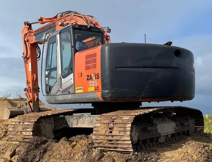 Kettenbagger типа Hitachi ZX225USRLC-3, Gebrauchtmaschine в Wevelgem (Фотография 1)