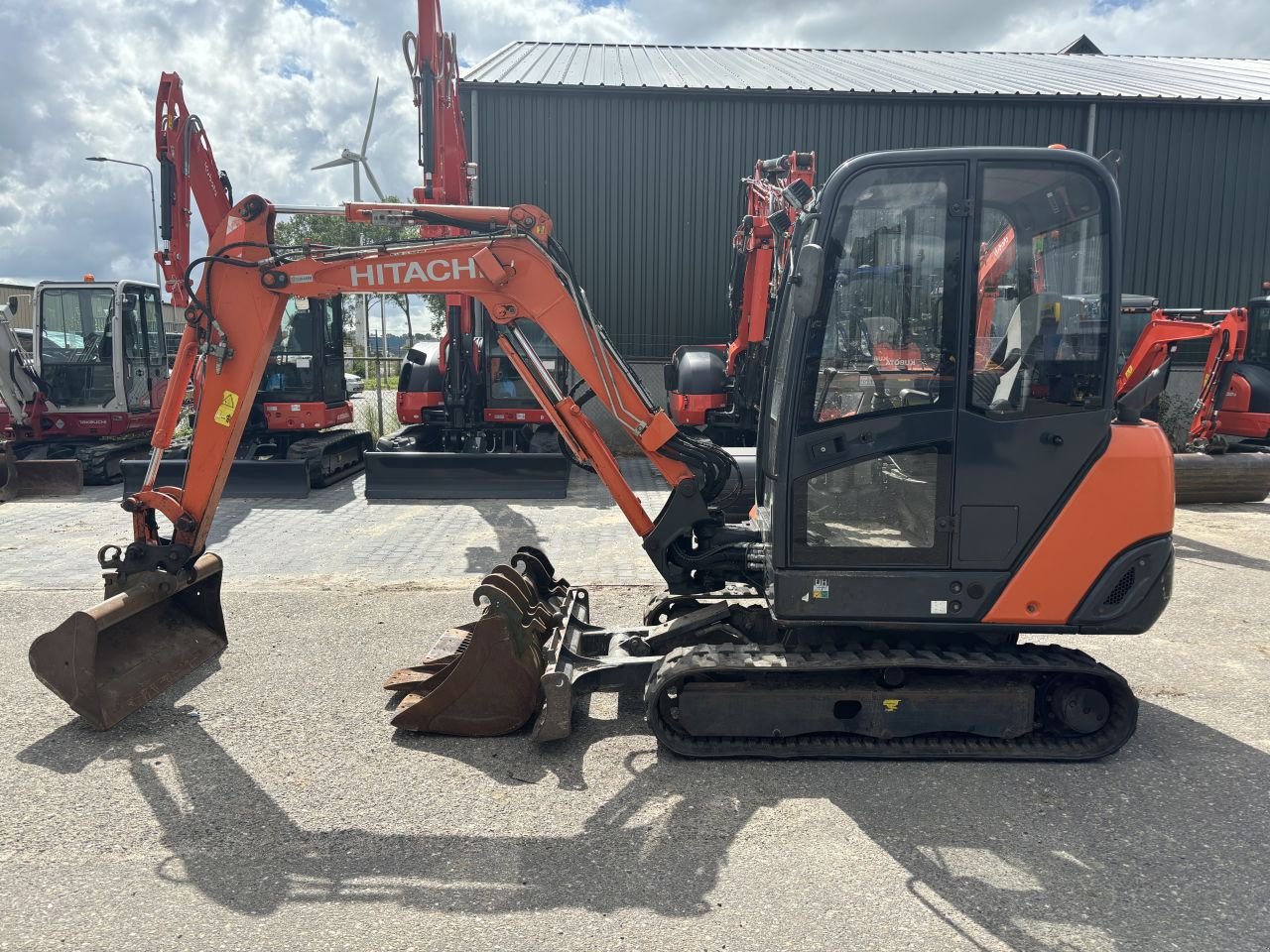 Kettenbagger typu Hitachi ZX27-3, Gebrauchtmaschine w Heerenveen (Zdjęcie 2)