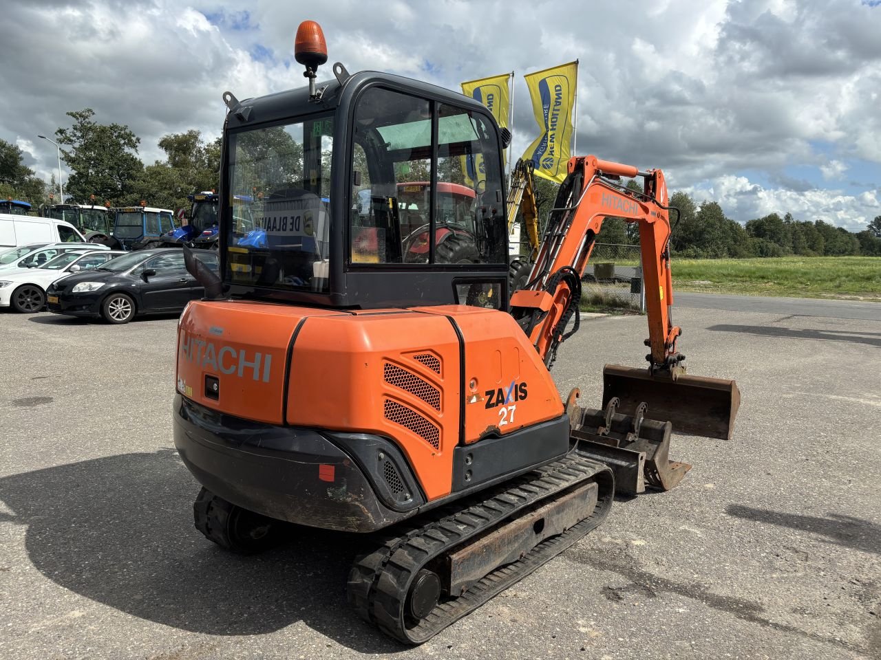 Kettenbagger van het type Hitachi ZX27-3, Gebrauchtmaschine in Heerenveen (Foto 4)