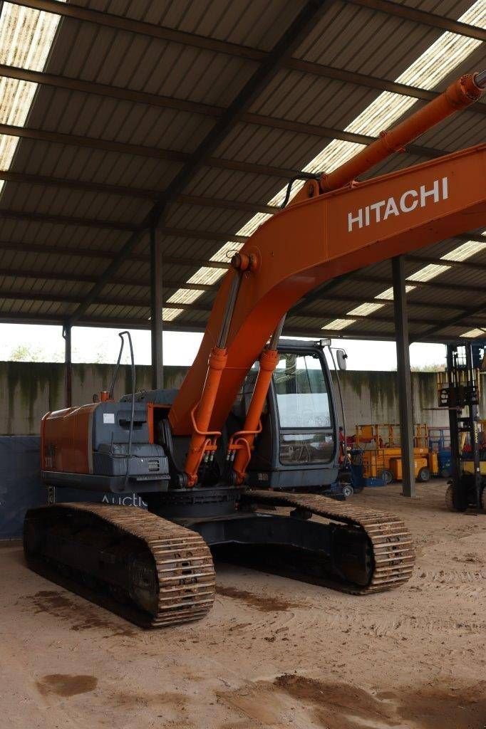 Kettenbagger van het type Hitachi ZX270LC-3, Gebrauchtmaschine in Antwerpen (Foto 8)