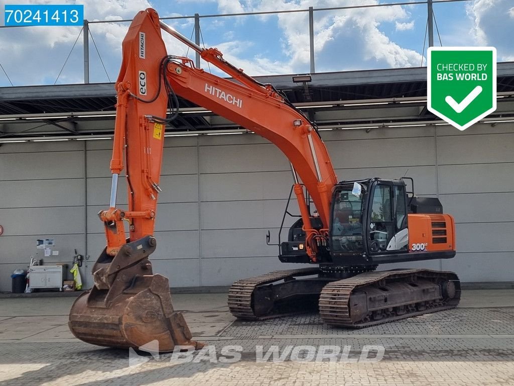 Kettenbagger van het type Hitachi ZX300 LC-6, Gebrauchtmaschine in Veghel (Foto 1)