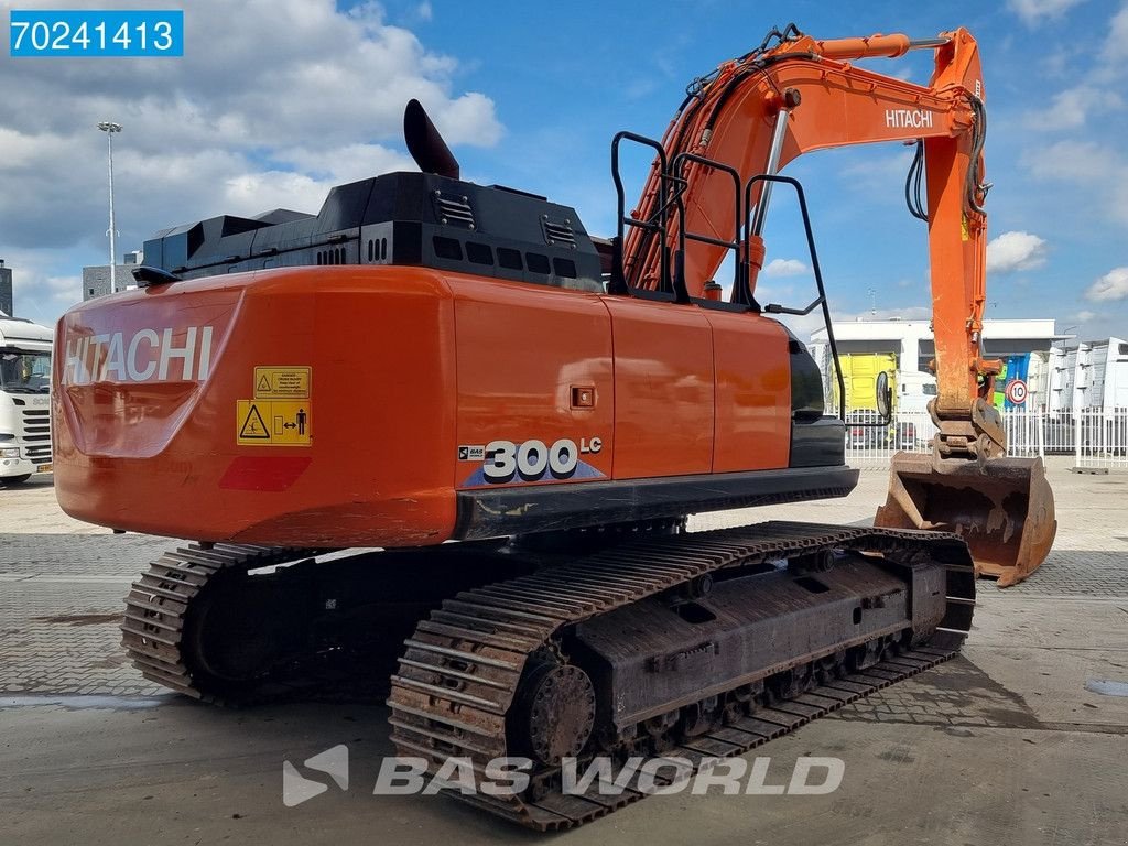 Kettenbagger van het type Hitachi ZX300 LC-6, Gebrauchtmaschine in Veghel (Foto 8)