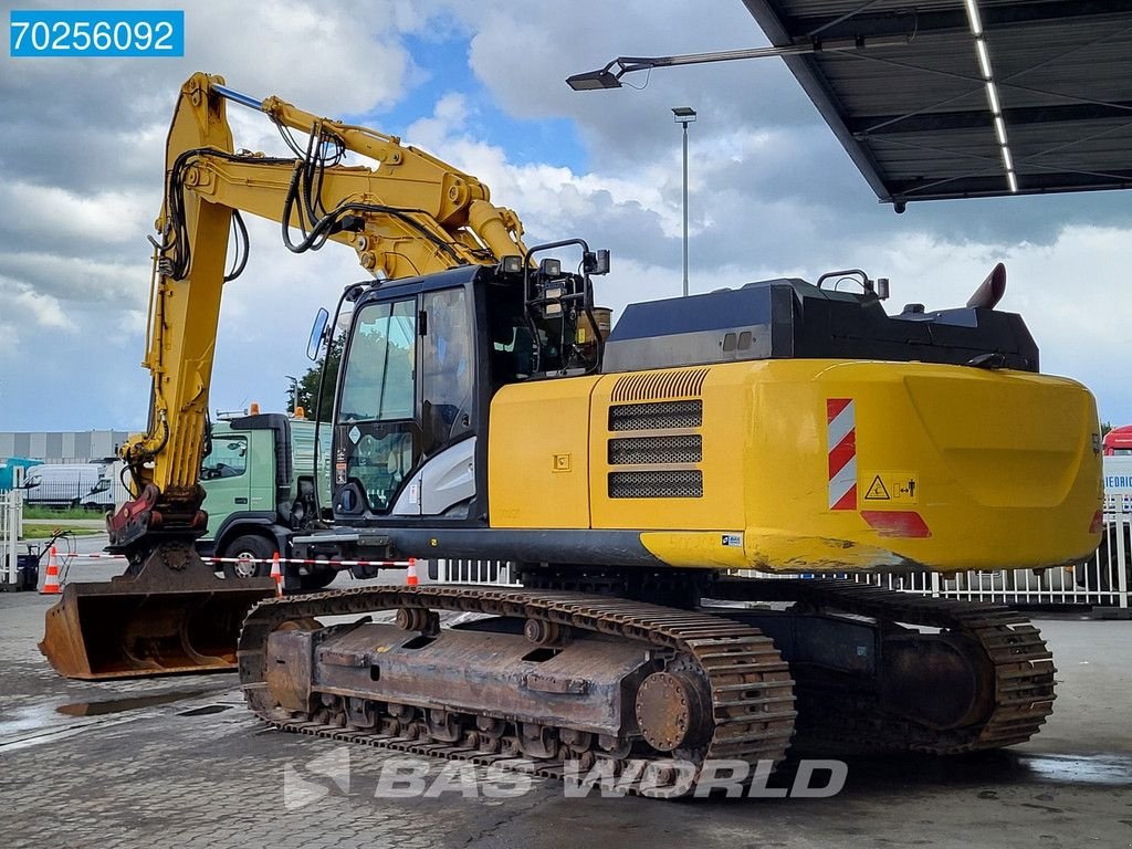 Kettenbagger van het type Hitachi ZX300 LCN -6 OILQUICK - GERMAN, Gebrauchtmaschine in Veghel (Foto 2)