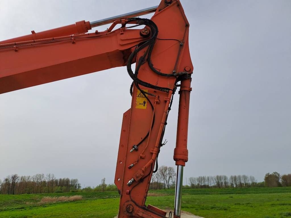 Kettenbagger van het type Hitachi ZX300LC-6 (Trimble Prepared), Gebrauchtmaschine in Stabroek (Foto 10)