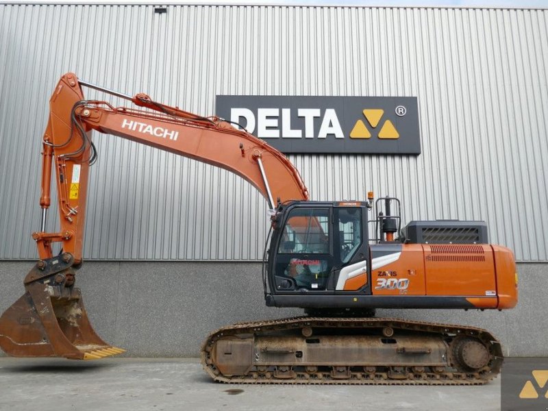 Kettenbagger van het type Hitachi ZX300LC-7, Gebrauchtmaschine in Zevenbergen