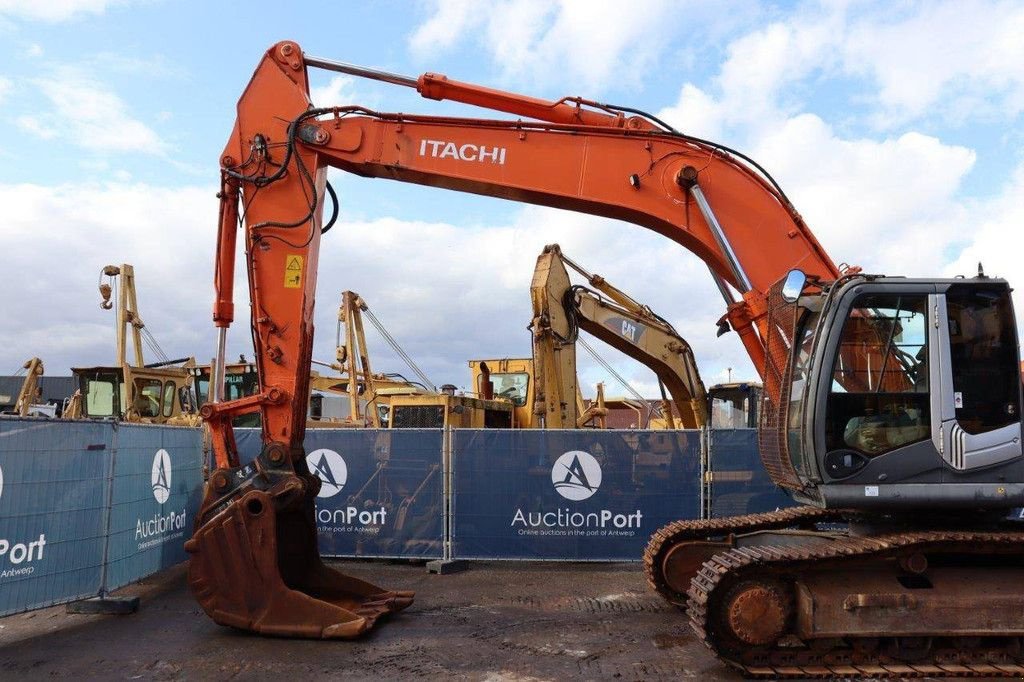 Kettenbagger des Typs Hitachi ZX350LC-3, Gebrauchtmaschine in Antwerpen (Bild 10)