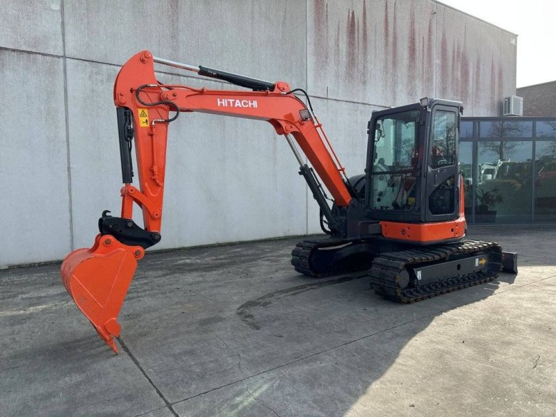 Kettenbagger des Typs Hitachi ZX55USR-5A, Gebrauchtmaschine in Antwerpen (Bild 1)