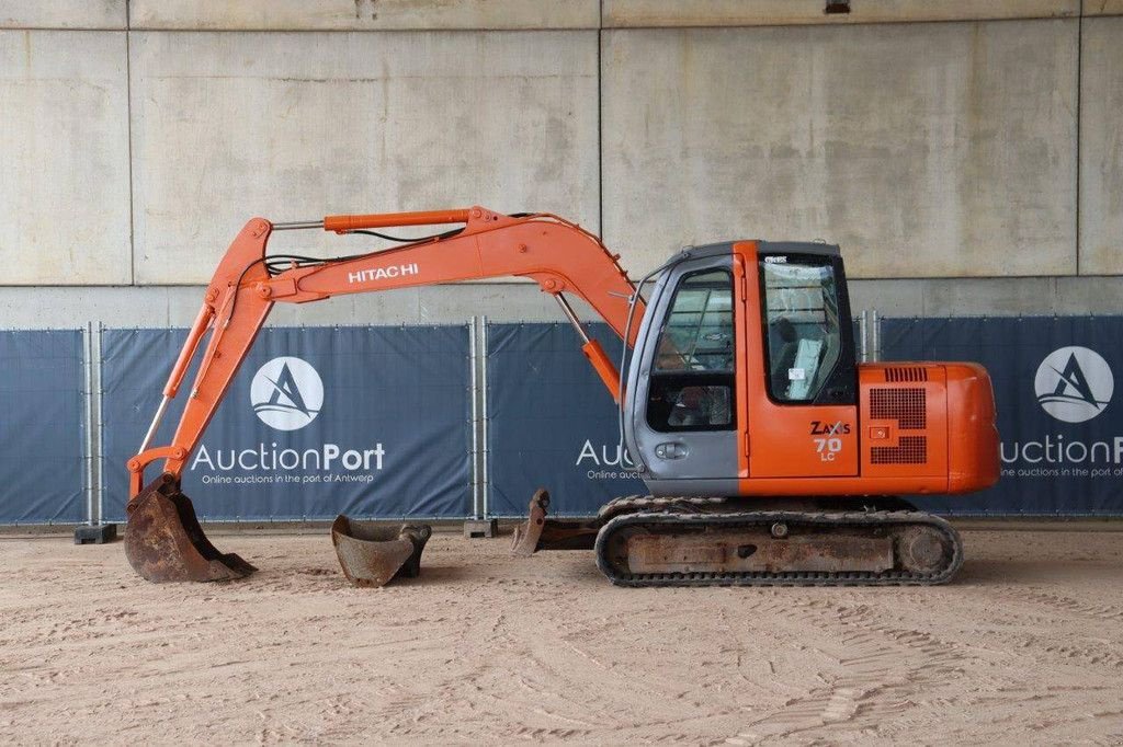 Kettenbagger del tipo Hitachi ZX70LC, Gebrauchtmaschine en Antwerpen (Imagen 2)