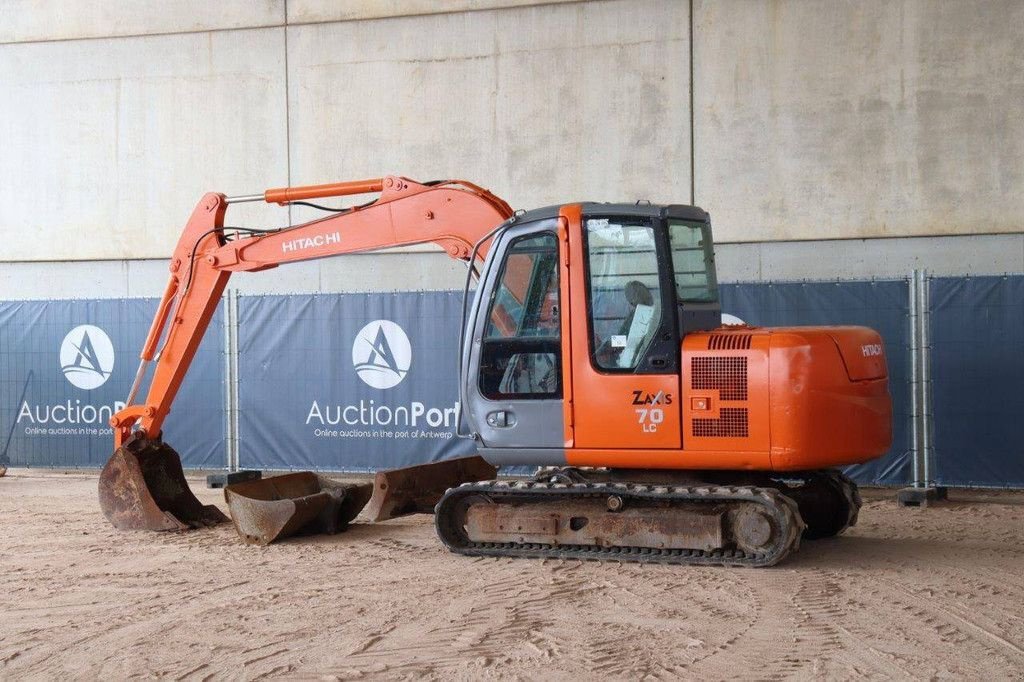 Kettenbagger des Typs Hitachi ZX70LC, Gebrauchtmaschine in Antwerpen (Bild 3)