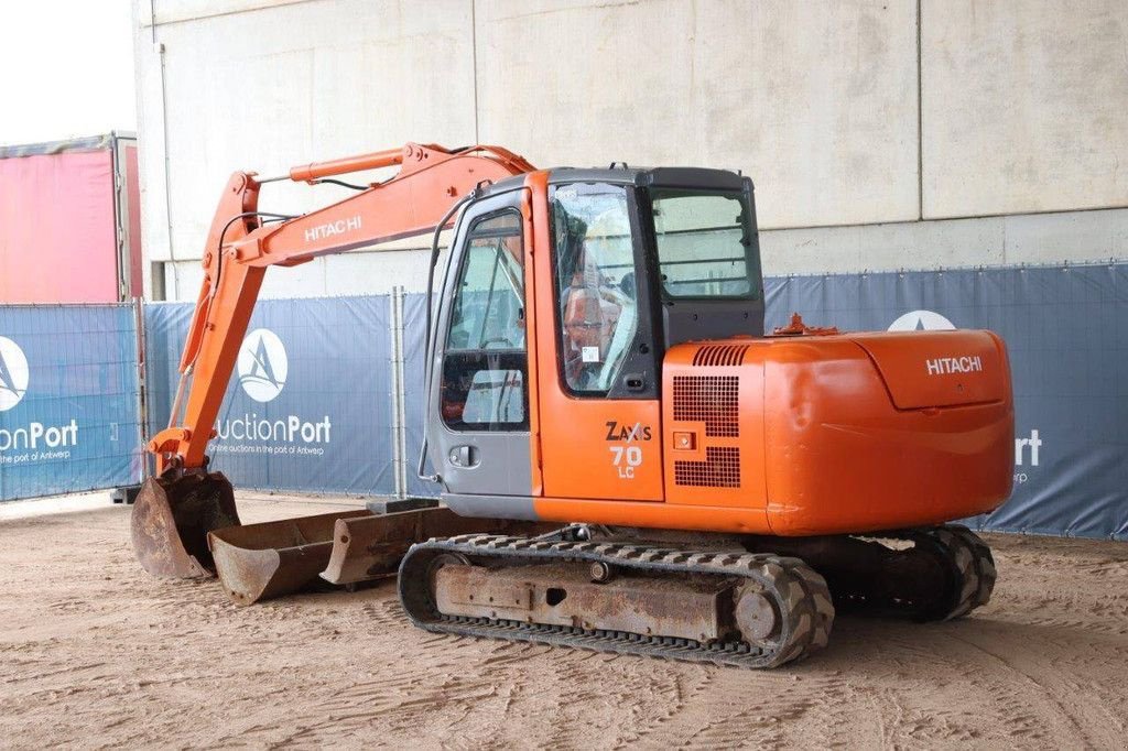 Kettenbagger des Typs Hitachi ZX70LC, Gebrauchtmaschine in Antwerpen (Bild 4)