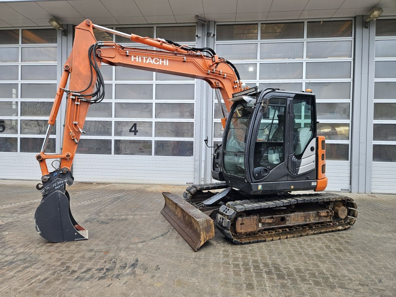 Kettenbagger del tipo Hitachi ZX85US-6, Gebrauchtmaschine In Veldhoven (Immagine 1)