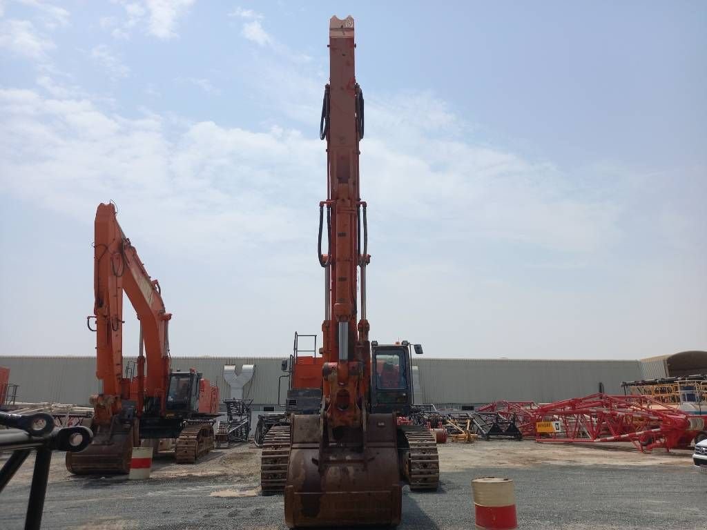 Kettenbagger des Typs Hitachi ZX870 LCH 5G (Mediumreach 14m - Abu Dhabi), Gebrauchtmaschine in Stabroek (Bild 5)