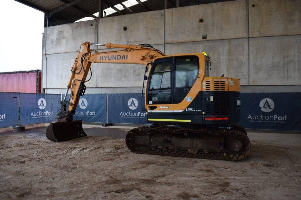 Kettenbagger van het type Hyundai 125LCR-9A, Gebrauchtmaschine in Antwerpen (Foto 3)