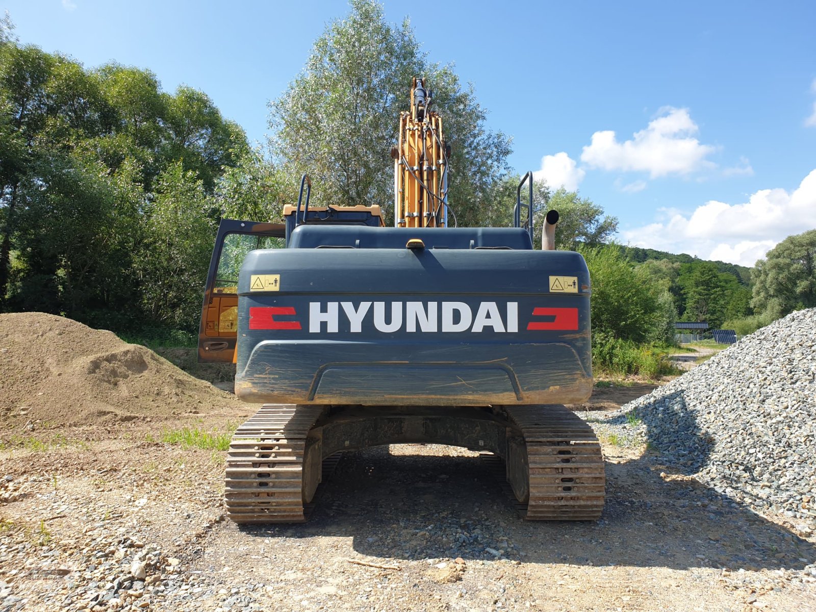 Kettenbagger del tipo Hyundai HX 220 L, Gebrauchtmaschine en Deutsch - Goritz (Imagen 4)