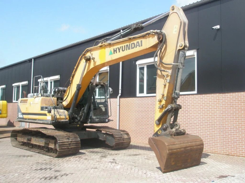 Kettenbagger des Typs Hyundai HX260LC, Gebrauchtmaschine in Barneveld (Bild 4)