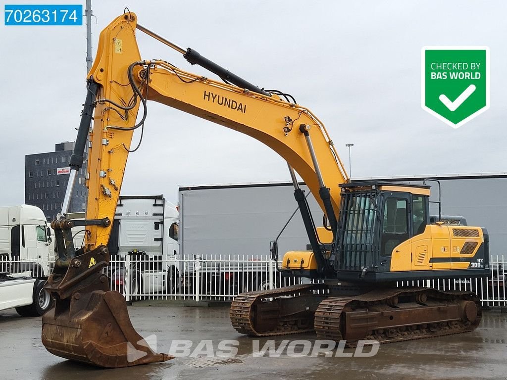 Kettenbagger del tipo Hyundai HX300 NL NARROW, Gebrauchtmaschine en Veghel (Imagen 1)