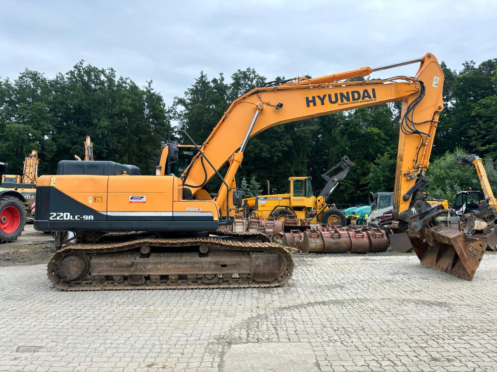 Kettenbagger del tipo Hyundai R 220 LC-9A, Gebrauchtmaschine en Deutsch - Goritz (Imagen 2)