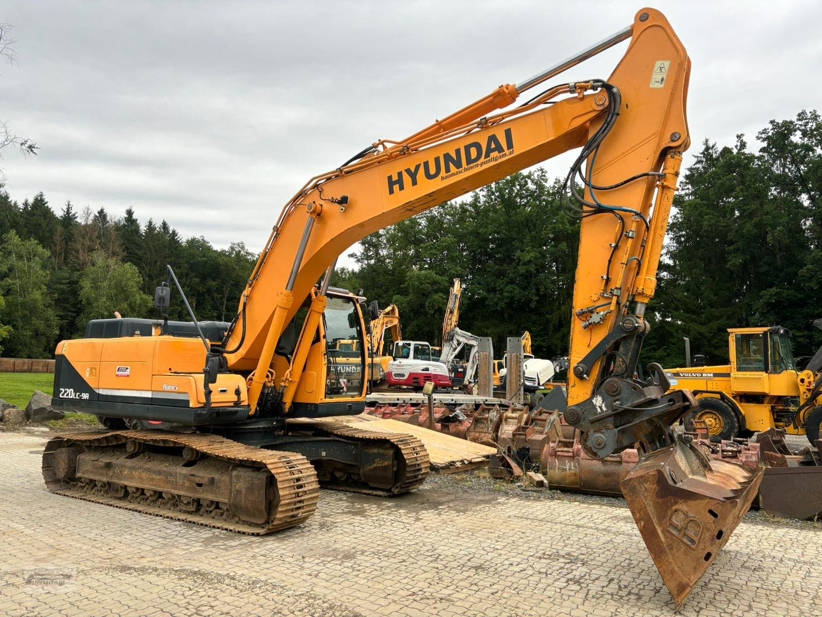 Kettenbagger типа Hyundai R 220 LC-9A, Gebrauchtmaschine в Deutsch - Goritz (Фотография 4)