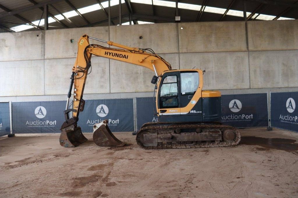 Kettenbagger del tipo Hyundai R145LCR-9, Gebrauchtmaschine In Antwerpen (Immagine 2)