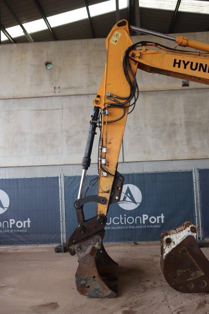 Kettenbagger del tipo Hyundai R145LCR-9, Gebrauchtmaschine In Antwerpen (Immagine 11)