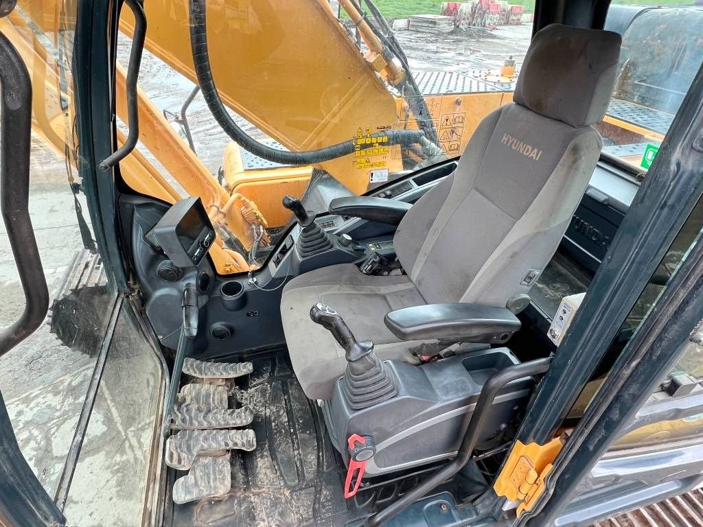 Kettenbagger des Typs Hyundai R330LC-9A - Backup Camera / Hamer Lines, Gebrauchtmaschine in Veldhoven (Bild 8)