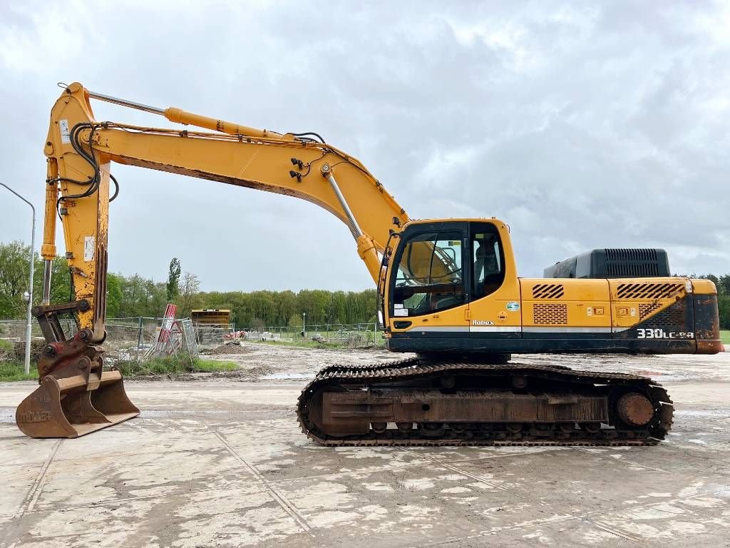 Kettenbagger of the type Hyundai R330LC-9A - Backup Camera / Hammer Lines, Gebrauchtmaschine in Veldhoven (Picture 1)