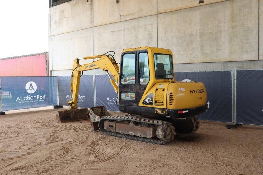 Kettenbagger del tipo Hyundai R55-7, Gebrauchtmaschine In Antwerpen (Immagine 3)