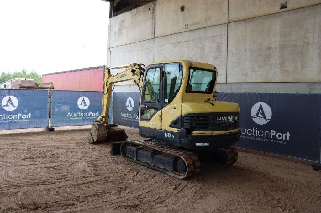 Kettenbagger del tipo Hyundai R60-9, Gebrauchtmaschine en Antwerpen (Imagen 3)