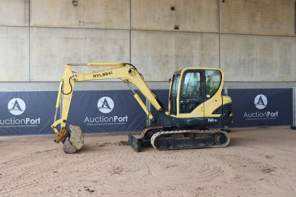 Kettenbagger del tipo Hyundai R60-9, Gebrauchtmaschine en Antwerpen (Imagen 1)