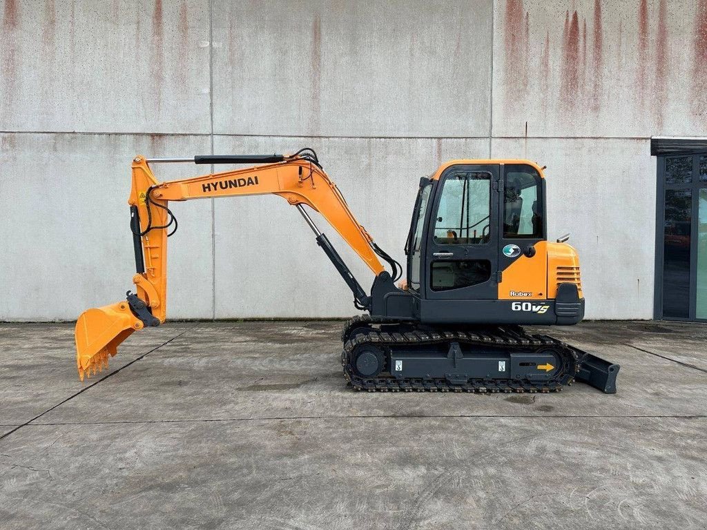 Kettenbagger del tipo Hyundai R60VS, Gebrauchtmaschine In Antwerpen (Immagine 8)