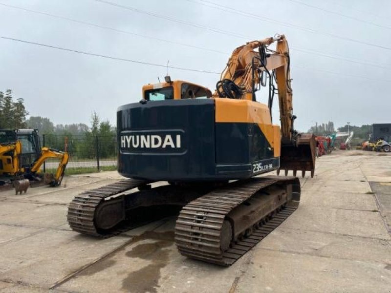 Kettenbagger van het type Hyundai Robex 235 LCR-9, Gebrauchtmaschine in MOL (Foto 4)